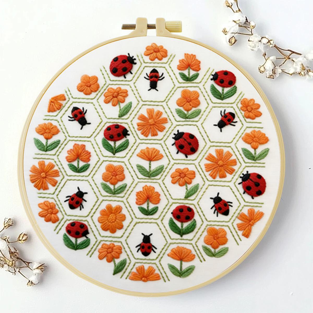 1pc 20X20CM/15X15CM 7.87/6.3in - Embroidery Lady Bug 评论和价格
